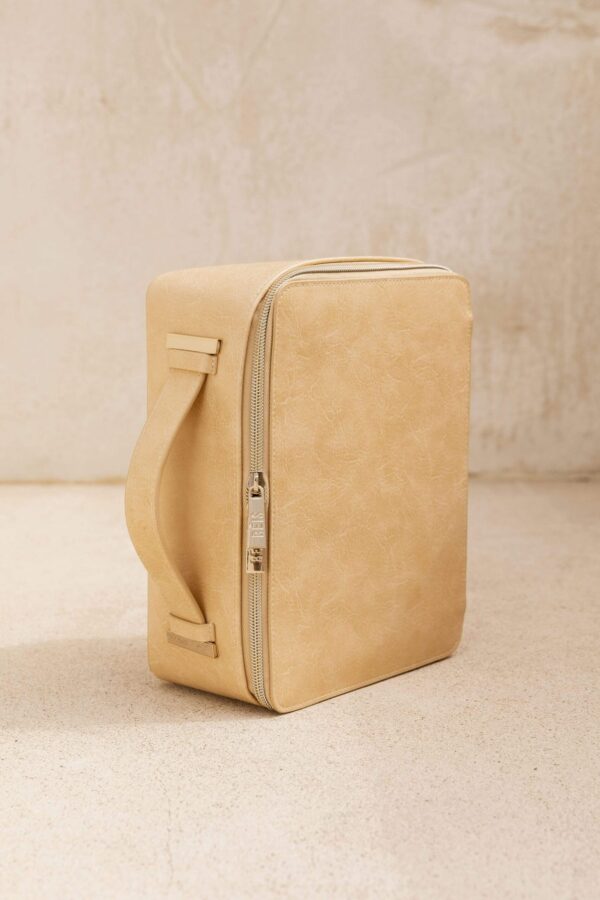 Resale The Cosmetic Case in Beige - Image 9