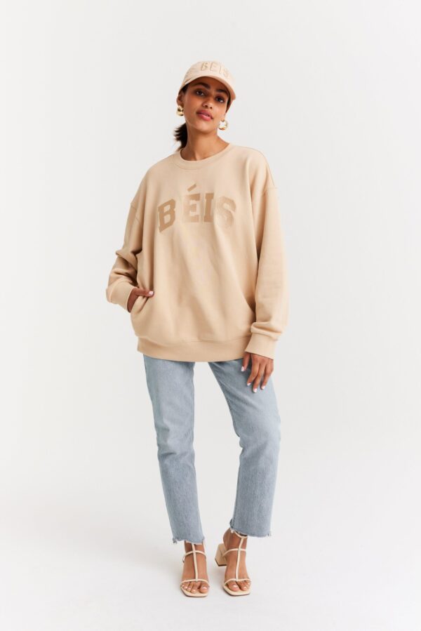 The Sweatshirt in Beige - Image 8