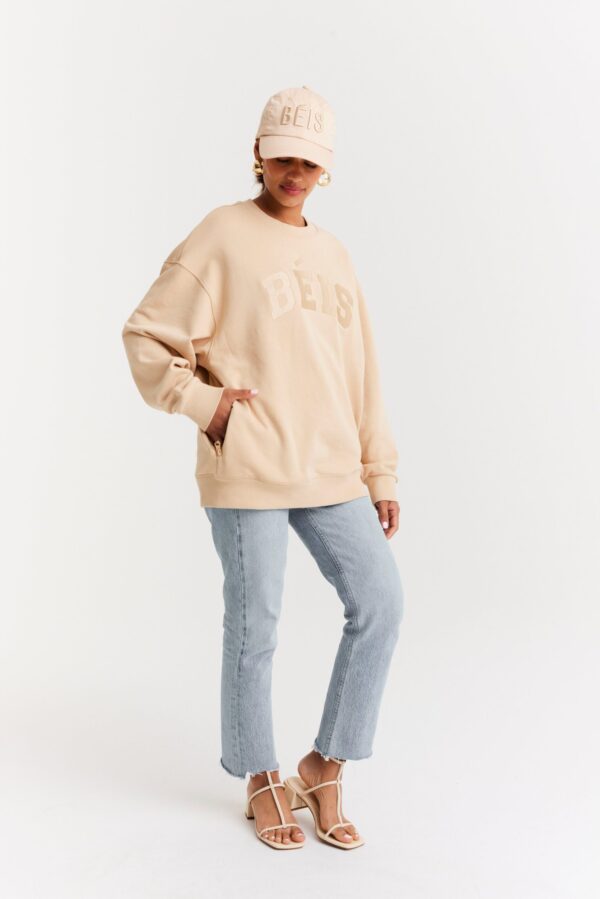 The Sweatshirt in Beige - Image 3