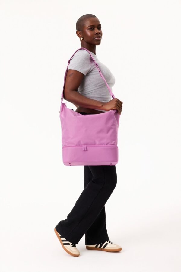 Resale The Crescent Weekender in Berry - Image 4