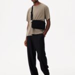 The Travel Crossbody in Black