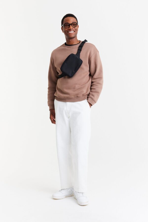 The Belt Bag in Black - Image 9