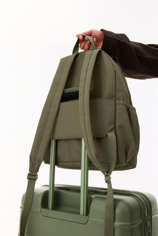 The BÉISics Backpack in Olive - Image 6