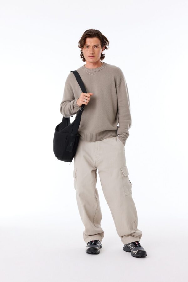 The Carryall Crossbody in Black - Image 5