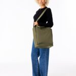 Resale The Commuter Tote in Olive