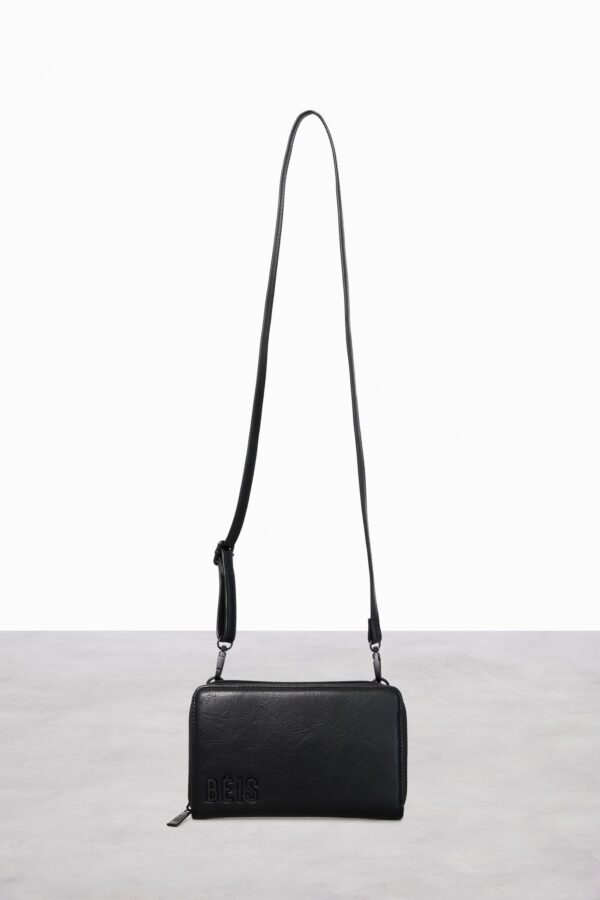 Resale The Travel Wallet in Black - Image 3