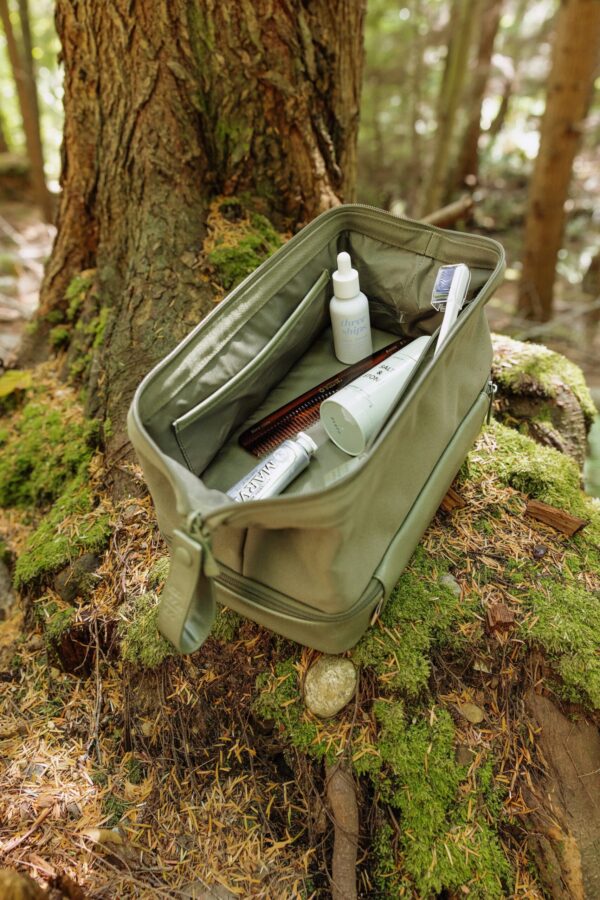Resale The Dopp Kit in Olive - Image 4