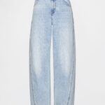 GAP X BEIS Relaxed Barrel Jeans in Medium Wash