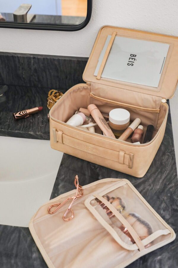 Resale The Cosmetic Case in Beige - Image 8