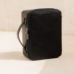 Resale The Cosmetic Case in Black